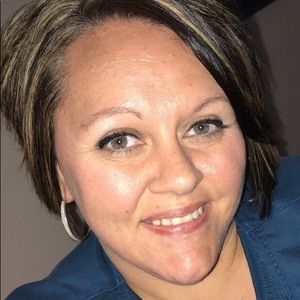 Meet your Posher, Angie